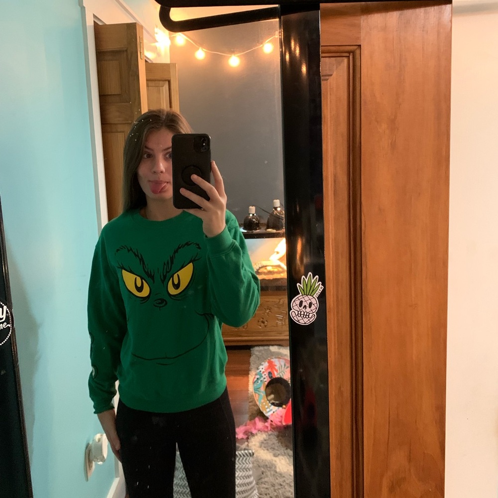 grinch sweatshirt